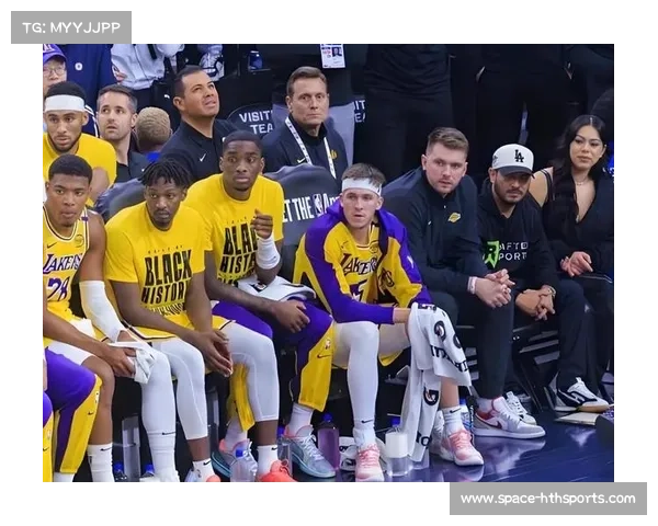 湖人新援斯马特防守效率亮眼 被赞詹眉最佳拼图引期待 湖人新援斯马特防守效率亮眼 被赞詹眉最佳拼图引期待