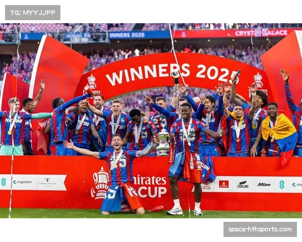 布莱顿1-1水晶宫，南岸德比两队近九轮均仅取9分