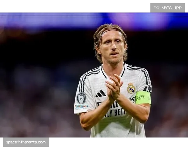 马卡报：莫德里奇决定今夏合同到期后离开皇马，下一站尚未确定。